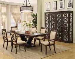 Classic Is Always The Great Way To Improve A Luxury Lifestyle Take A Look To Some Formal Dining Room Table Elegant Dining Room Dining Room Table Centerpieces