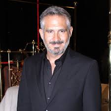 De la parodia a pancho lópez hablemos de comedia 🎭 no dejen de verla y me mandan sus comentarios !!! Arath De La Torre Latest News And Pictures Hola Usa