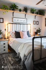 Festive Cozy Guest Bedrooom Holiday Decor Cheap Bedroom Makeover Guest Bedroom Decor Cozy Guest Rooms