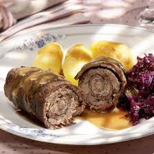 Rinderroulade Mit Mett Zwiebelfullung Rezept Rinderrouladen Rinder Rouladen Rezept Rinderrouladen