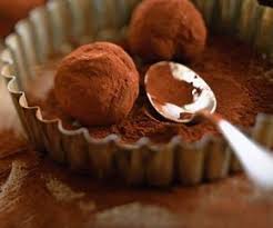 Les Truffes Au Chocolat C Est Trop Bon Recette Truffes Au Chocolat Recette Gateaux Et Desserts