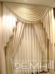 Las cortinas para sala son elegantes, sin ellas el hogar se ve algo vacío y poco moderno. Cortinas15a Jpg 450 600 Cortinas Cortinas Modernas Decoracion Cortinas