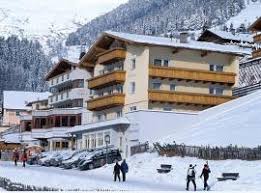 Homestay is located in 7 km from the centre. Die 10 Besten Hotels In Serfaus Osterreich Ab 118