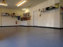 Vinyl Chip Epoxy Garage Floor In Lynchburg Va Flooring Concrete Decor Garage Floor Epoxy