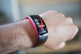 Braslet Samsung Gear Fit2 Pro Poka Nelzya Ispolzovat Sovmestno S Iphone Tak Kak Apple Ne Odobrila Sootvetstvuyushee Prilozhenie Dlya Ios