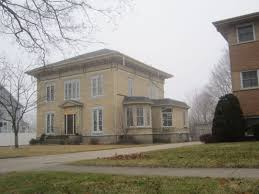 The Dr Orlando M Bryan House Stands In The 300 Block Of Somonauk Street In Sycamore This Italianate Structure Was Erec House Styles Sycamore Illinois House