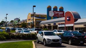 Tanger med has become the first container port in the mediterranean overall tonnage hence, tanger med port alone handles nearly 47% of the total port tonnage of the … Tanger Outlet Shares Surge As Short Sellers Get Squeezed Marketwatch