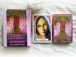 Cartes Oracle Amour Universel De Toni Carmine Salerno Cartes Oracle Tarot Carte Tarot Divinatoire