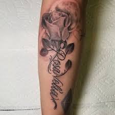 Choose your favorite name design from this list. Via Instagram Jimmycaves Https Ift Tt 2hedcaz Fun Name Stem Rose Thanks Itzel For Bo Tattoos For Daughters Rose Tattoo With Name Rose Tattoos For Women
