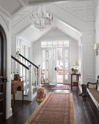 Love A White Environment But It Must Have A Health Dose Of Natural Wood Tone And Textiles Rich In Color Home House Home Interior Design