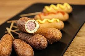 Corn Dogs Wurstchen Am Stiel Im Maisteigmantel Von Yasiliciousde Chefkoch Rezept Corn Dogs Fingerfood Wurstchen