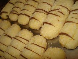 Biscuits Fondant Noix De Coco Et Citron Artculinaireetcitationsberberes Coconut Recipes French Macaroon Recipes Desserts