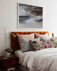 Vintage Bedroom Decor Eclectic Bedroom Decor With Velvet Headboard And Boho Floral Pillows Co In 2020 Eclectic Decor Bedroom Eclectic Bedroom Colorful Bedroom Design