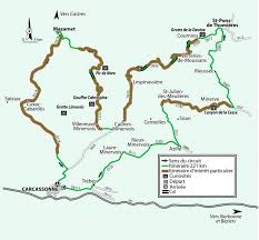 Le Guide Thematique Petit Fute France A Moto Circuit N 100 Du Minervois A La Montagne Noire Montagne Lieu Touristique Noir