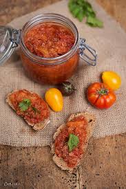 Fruchtiges Apfel Tomaten Chutney Mit Bestem Essig Rezept Tomaten Chutney Chutney Tomatenchutney