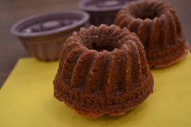 Saftiger Mini Schoko Gugelhupf Rezept Rezept Gugelhupf Backen Schoko Gugelhupf Gugelhupf Kuchen