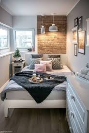 33 Awesome Modern Small Bedroom Design And Decor Ideas Cozy Small Bedrooms Small Bedroom Ideas For Couples Very Small Bedroom
