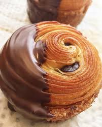 Valrhona Home Page Chocolat Recipe Pastry And Bakery Food