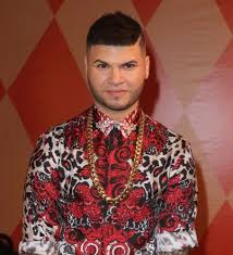 Farruko's steady barrage of singles has gradually helped raise his profile. Who Is Farruko Dating Farruko Partner Spouse