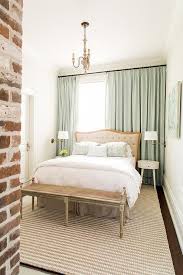 It S Totally Okay To Put Your Bed Up Against The Window Here S How To Make It Look Awesome Small Guest Bedroom Small Master Bedroom Remodel Bedroom