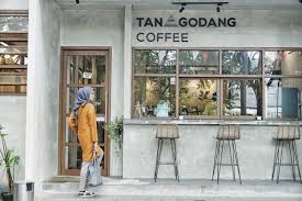 5 Coffee Shop Jakarta Di Dekat Stasiun Kereta Tinggal Jalan Kaki Aja