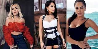 Las populares cantantes urbanas karol g, natti natasha y becky g se fueron de fiesta este viernes y se dejaron ver por primera vez juntas, zanjando cualquier rumor de rivalidad entre ellas. Faceapp Asi Se Ven Natti Natasha Shakira Becky G Y Karol G Metro Ecuador