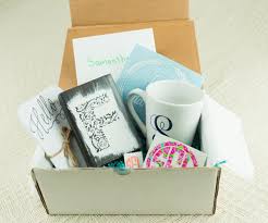 The Monthly Initial Review Monogram Subscription Box The Pink Envelope Monogram Box Subscription Boxes Beauty Box Subscriptions