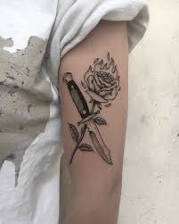 Knife And Burning Rose Tattoo In 2020 Flame Tattoos Sleeve Tattoos Knife And Rose Tattoo