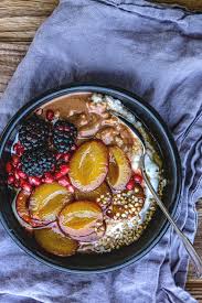 Porridge Mit Karamellisierten Pflaumen Lebensmittel Essen Porridge Rezeptideen