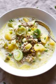 Kase Lauch Suppe Mit Hack 5 Zutaten Kochkarussell Rezept Kase Lauch Suppe Suppe Mit Hackfleisch Rezepte Mit Lauch