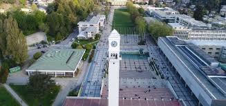 La universidad de concepción, también conocida por su acrónimo udec, es una universidad tradicional chilena, obra de la comunidad penquista, una de las de mayor tradición y prestigio de su país. Campus Udec Podria Ser Reconocido Como Patrimonio Mundial Por La Unesco