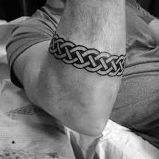Top 101 Celtic Knot Tattoo Ideas 2021 Inspiration Guide Band Tattoo Designs Armband Tattoo Design Armband Tattoos For Men