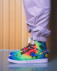 J balvin has definitely climbed the charts of hype beast and sneaker culture influencers. J Balvin Shows An Air Jordan 1 Collab At Super Bowl Liv Grailify