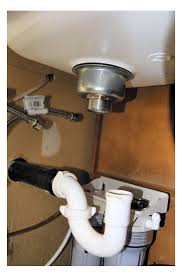 drain opening in new sink doesn't line