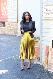 Gold Pleated Midi Skirt Outfits 39 Ideas Outfits Lookastic