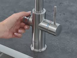 Kochendes wasser, gekühltes gefiltertes sprudelwasser, gekühltes gefiltertes stilles wasser sowie auch kaltes/warmes wasser. Grohe Red Kochend Heisses Wasser Auf Knopfdruck Grohe