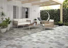 Brand New To Arley Qualis Ceramica Arizona Achieve A Gorgeous Roman Pattern Design Preset In A Single Piece Home Tiles Design Tile Design Outdoor Decor