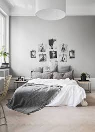 40 Minimalist Bedroom Ideas Less Is More Homelovr Remodel Bedroom Minimalist Bedroom Design Simple Bedroom
