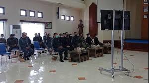 Kpu kabupaten malang umumkan penetapan paslon terpilih. Apbd Malinau 2021 Ditetapkan Rp 1 3 Triliun Fokus Peningkatan Ekonomi Daerah Akibat Covid 19 Tribun Kaltara