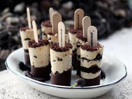 Find healthy, delicious summer dessert recipes, from the food and nutrition experts at eatingwell. 10 Summer Desserts For A Crowd From Hedy Goldsmith Cooking Channel Summer Dessert Recipes Pies Cobblers Tarts More Cooking Channel Cooking Channel