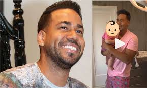 Enrique iglesias, romeo santos, marc anthony y j balvin fueron los triunfadores de la noche de gala. Romeo Santos Muestra Un Poco De Su Hijo