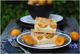 Kase Blechkuchen Mit Gelben Pflaumen Und Mandel Streusel Haube Rezept Gelbe Pflaumen Lebensmittel Essen Blechkuchen