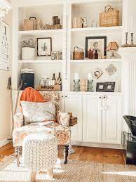 Vintage Winter Decor On The Bookshelves Home Decor Vintage Family Room Home