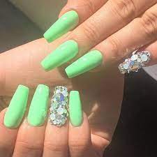 We've compiled 115 photos of some of the most gorgeous acrylic nail designs to help you decide what look you're after. Lime Green With Holographic Glitter Tapered Square Nails Pinterest Prettyassrae Green Nails Green Acrylic Nails Fake Nails