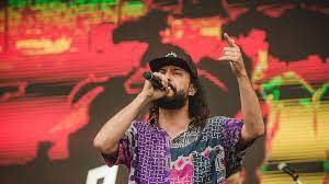 Rolling Stone Lollapalooza 2019 Gabriel O Pensador Faz Show Intensamente Politico E Mostra Versao De Charlie Brown Jr