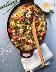 Hackfleisch Eintopf Mit Kartoffeln Gemuse Und Cashewkernen In 2020 Hackfleisch Eintopfe Bbq Rezepte Rindfleisch Rezepte Gesund