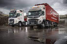 Celebrations All Round For J O Doherty With The Delivery Of These Stunning Trucks Volvofh Volvofmx Volvofamily Haulage Volvo Trucks Tractor Trailer Truck
