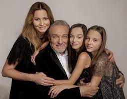 She is an actress, known for decibely lásky (2016), kdyz draka boli hlava. Pin On People