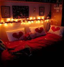 40 Warm Romantic Bedroom Decor Ideas For Valentine S Day Valentines Bedroom Romantic Bedroom Decor Romantic Bedroom Design