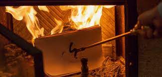 50 x 37 x 77 cm, größe m, kleiner kamin, stabiles standgerüst aus metall, grau. Brennmaterial Aus Altpapier Die Gesetzlichen Bestimmungen